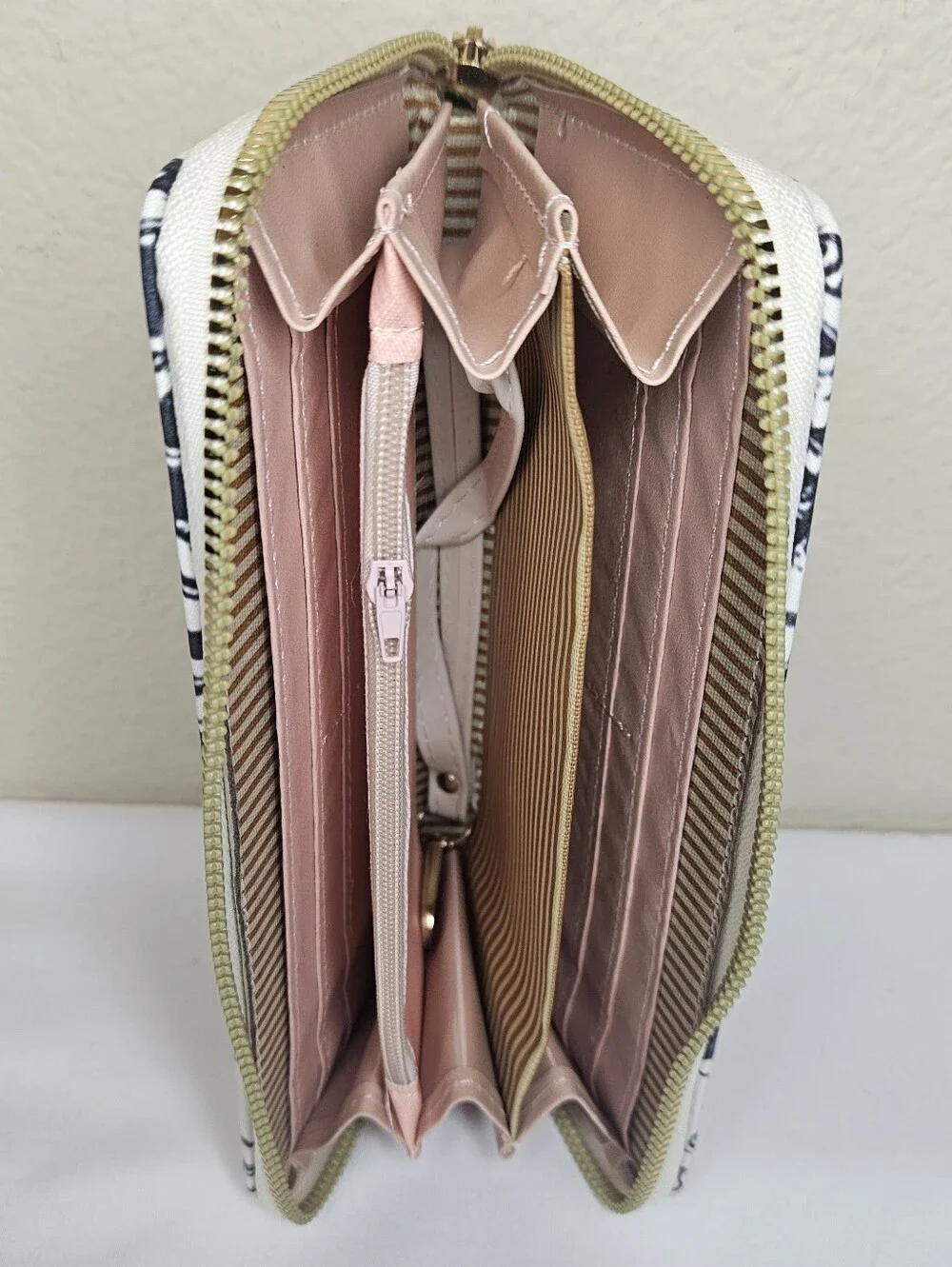 Skeleton Wallet/Wristlet NEW